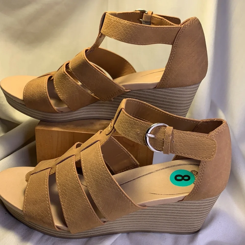 NWOT Dr Scholl’s wedge never worn comfy boho shoes